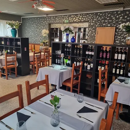 Ristorante Pizzeria Al Posta, Con Alogio Gasthof