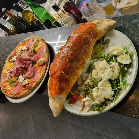 Ristorante Pizzeria Al Posta, Con Alogio *